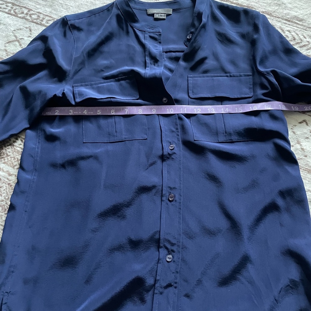Vince. Silk Banded Collar Long Slv Button Up Blouse Navy Business Career 4 - Picture 6 of 7
